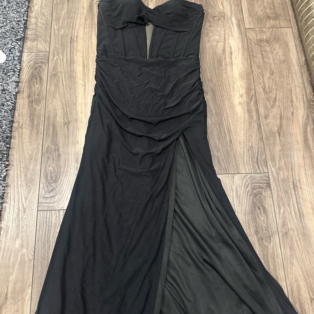 Elegant Black Strapless Prom Dress